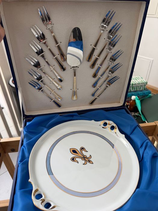 Cake Serving Set440989630669137921
