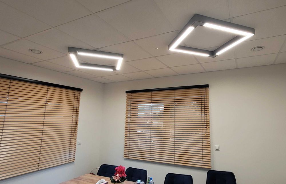 Oprawa VIP Corner LED 31W 3000K OPAL - Lampa biuro / car detailing