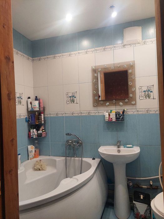 Продам 2х кімнатну квартиру смт. Донець (Червоний Донець)