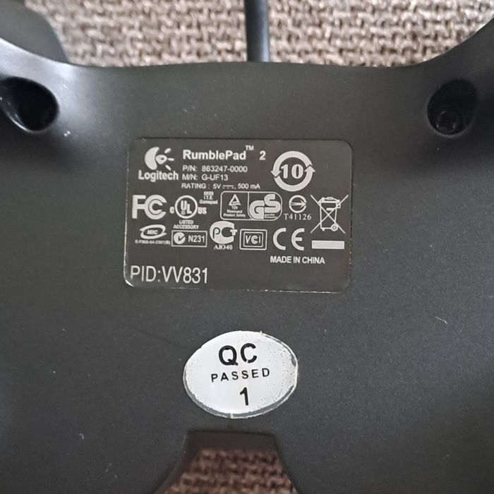 Gamepad - Logitech Rumblepad 2