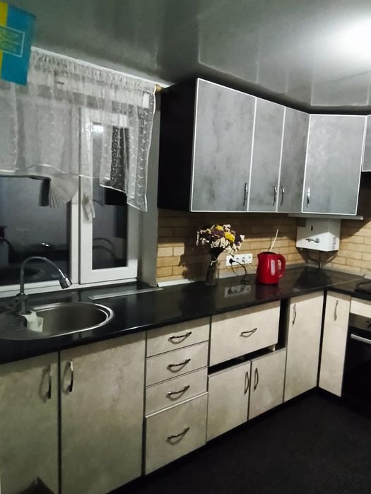 Половина будинку з усіма зручностями