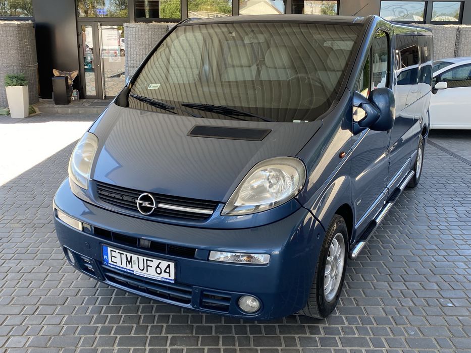 Продам Opel Vivaro 2.5 турбо дизель в идеальном состоянии