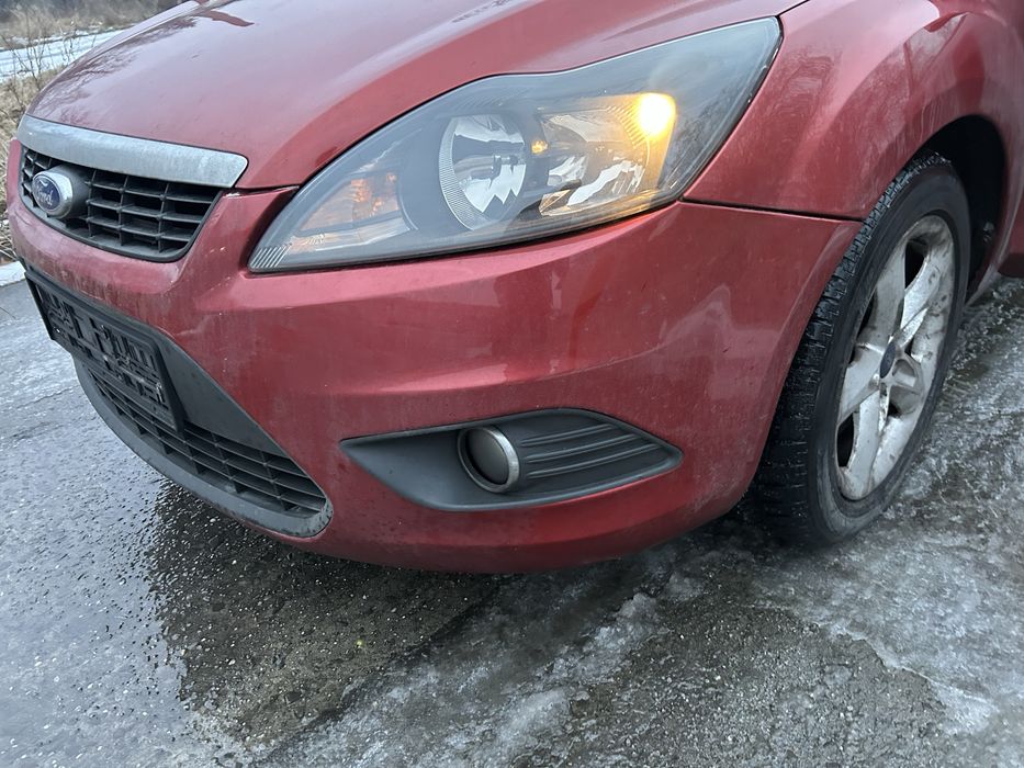 Zderzak maska lampa przod focus II lift kolor A4