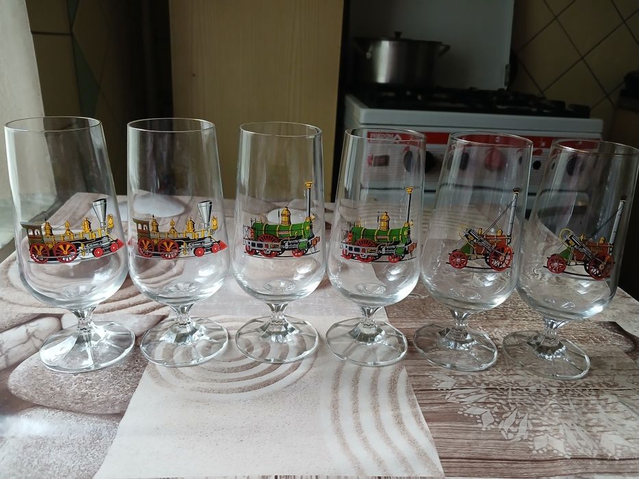 Бокалы с паровозом (Чешский хрусталь)