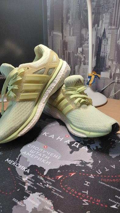 Спортивные кроссовки Adidas 38р