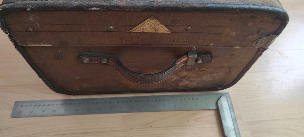 Stara walizka kufer podorozna