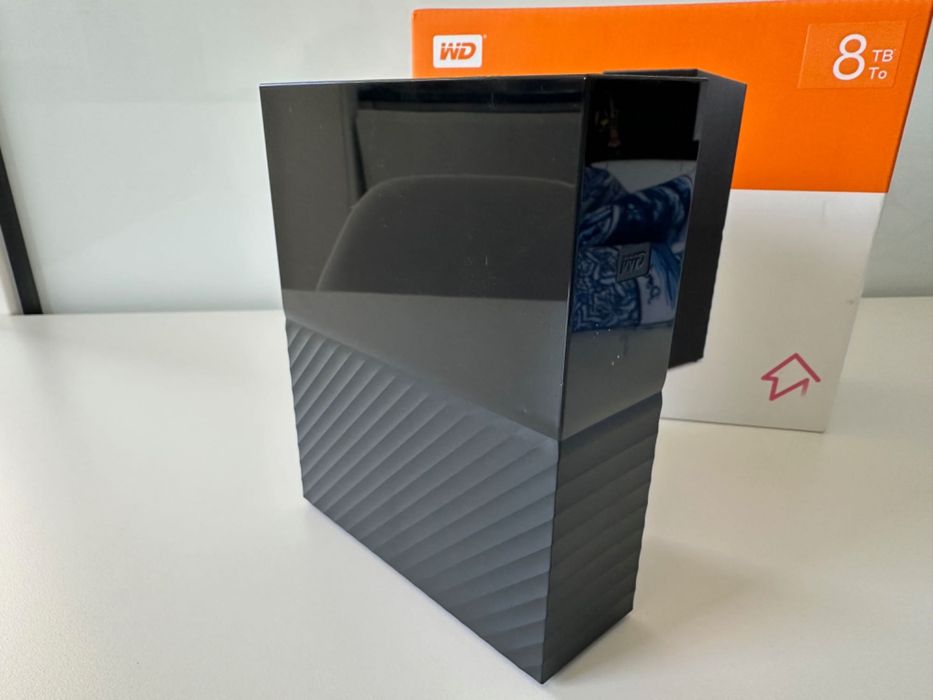 Disco Externo Western Digital WD My Book 8TB Caixa e Acessórios
