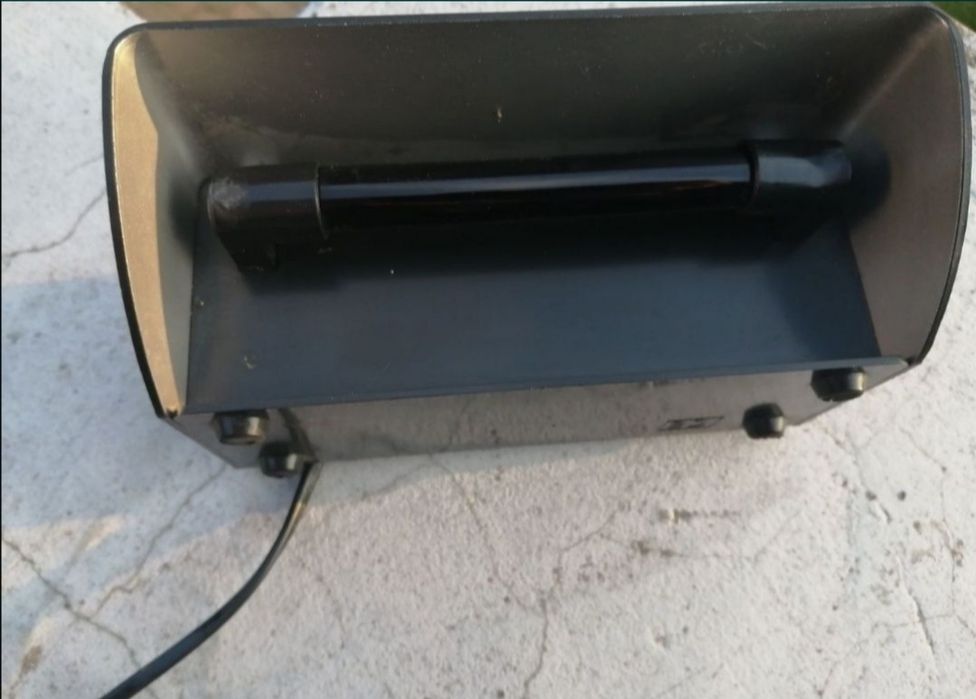 Lampka do sprawdzania banknotów