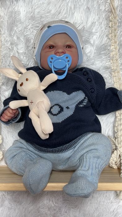 Bebé reborn novo
