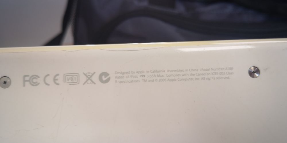MacBook White Screen424397100695562241