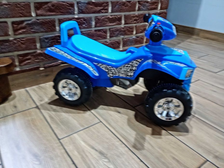 Jeździk samochód pojazd odpychacz z melodiami