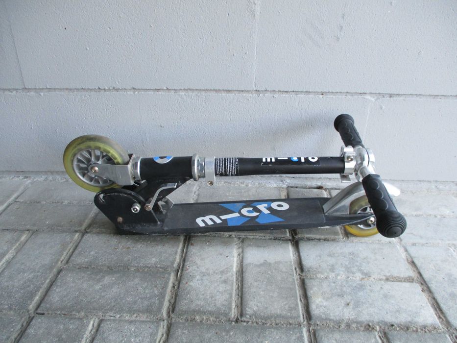 Trotinete Micro preta