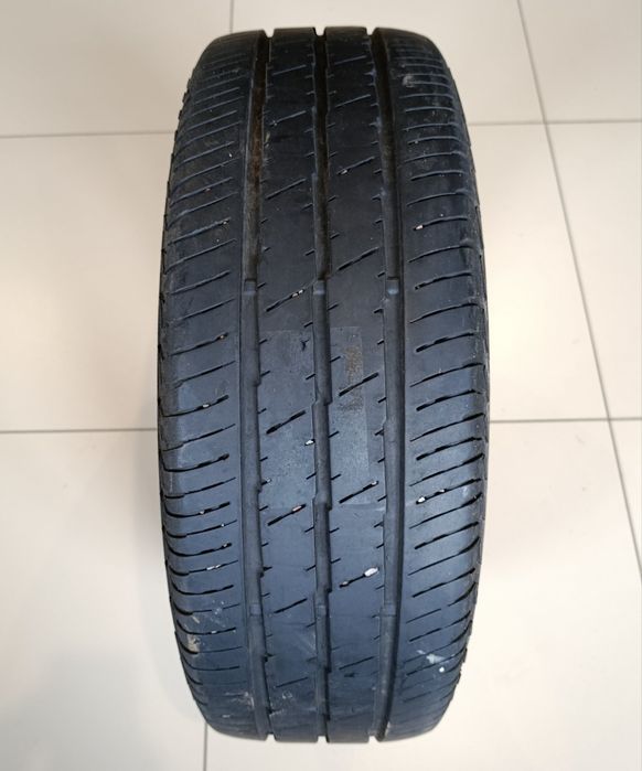 Шина (одна) б/у 215/65R16C 109/107T Continental Vanco 2