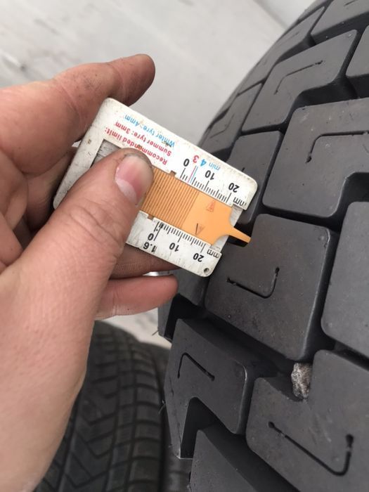 Шина грузовая 1шт 225/75 R17,5 128/126M Continental LDR