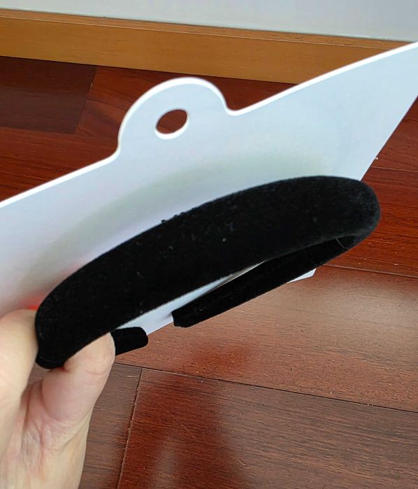 Bandolete preta Mango estilo veludo - nova na embalagem