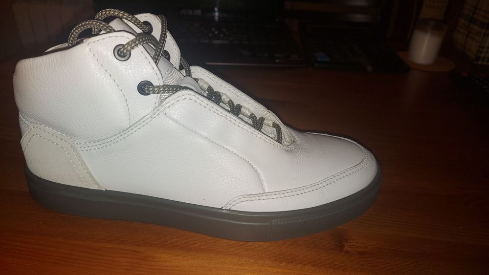 Ботинки женские ecco