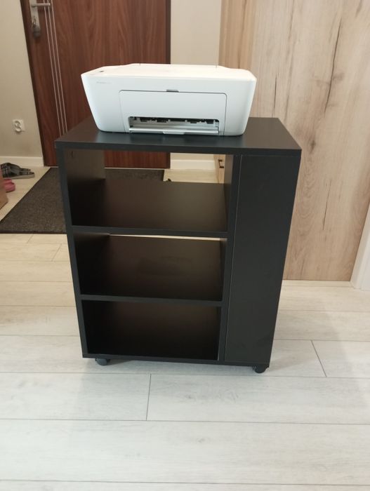 Sprzedam regał  na książki