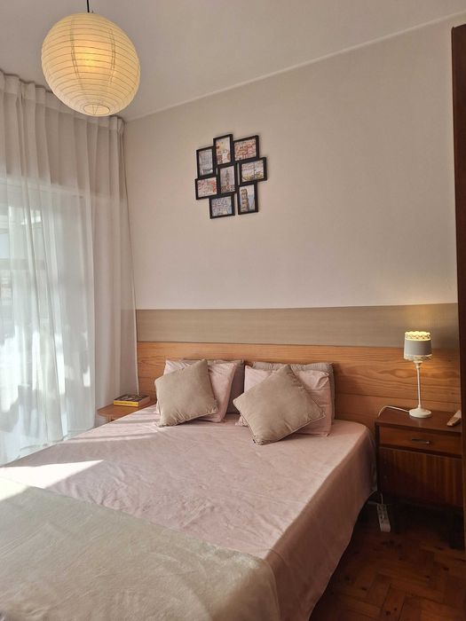 Quarto mobilado (T2+1)