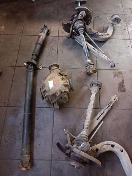 BMW E46 320d AUTOMAT wał napędowy skrzynia dyfer półoś wahacz flansza