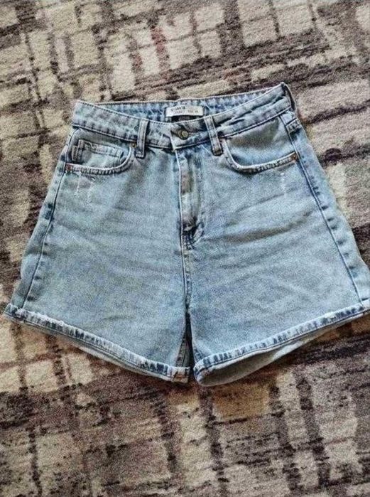 Джинсовые шорты 27 р.