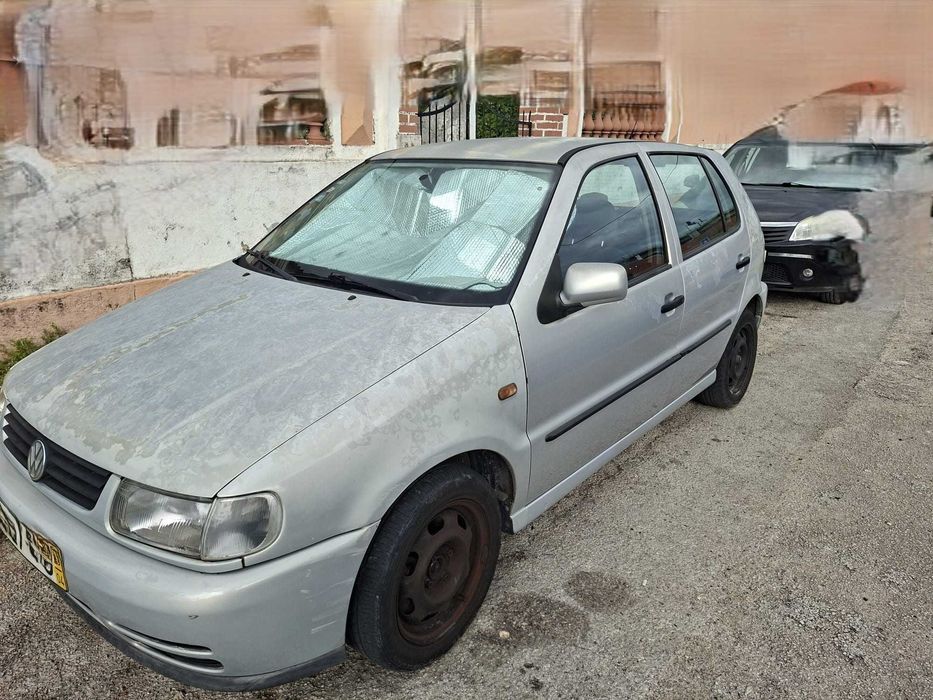 VOLKSWAGEN POLO (5 lugares)