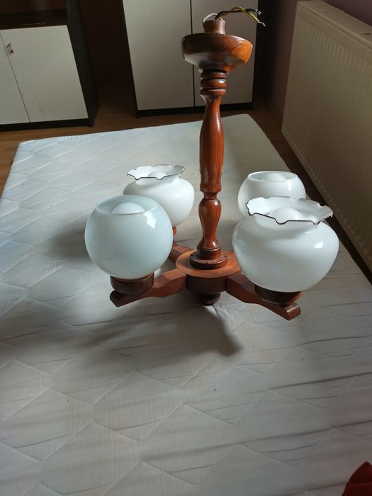 Lampa drewniana klasyczna