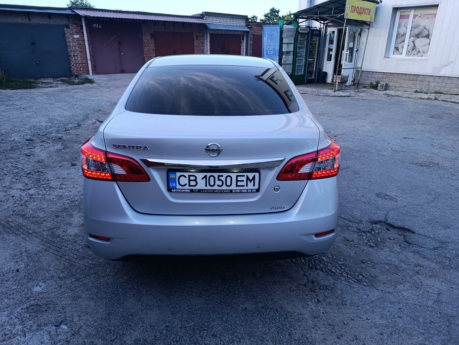Продам Офіційний Ніссан 1.6 МРІ