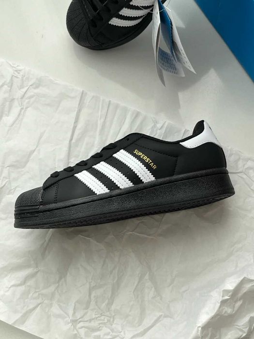 Buty sportowe Adidas_Superstar_Czarno_Biały_Gum Rozmiar.41