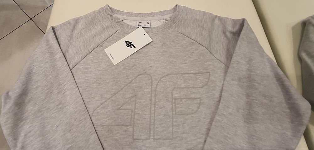 4F nowa bluza damska rozmiar s