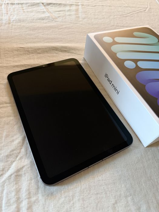iPad 6 mini + Cellular (miejsce na SIM)