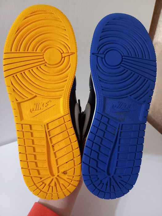 Кроссовки Nike Air Jordan 1 Mid р 38- 39 оригинал