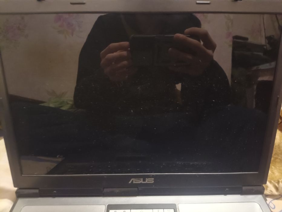 Продам ноутбук в рабочем состоянии