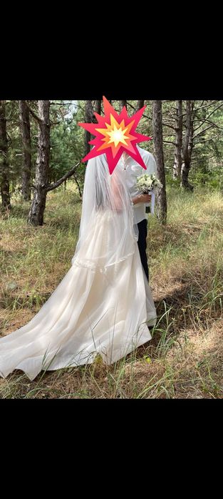 Продам весільну сукню