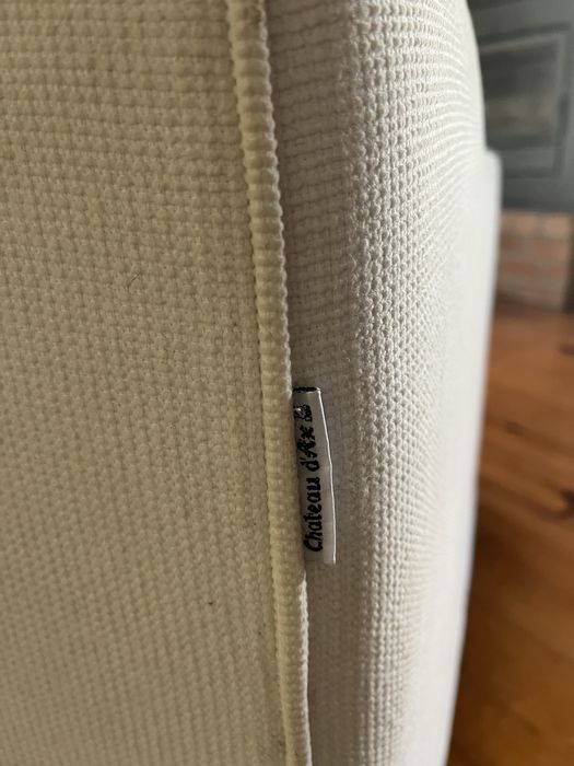 Sofa Chateaux d’Ax com puff