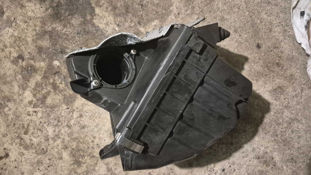 AUDI A4 B5/A6 C5/PASSAT B5 - Caixas de filtro ar originais Impecáveis