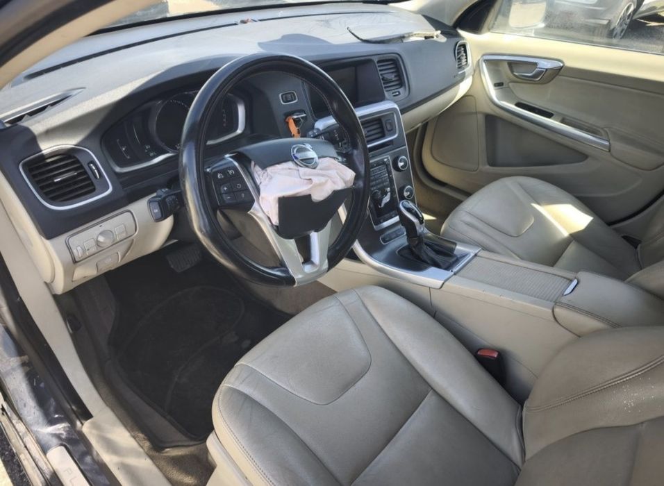 Volvo v60  plug-in hybrid