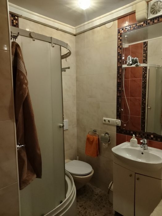 Здається 3 кімнатна квартира