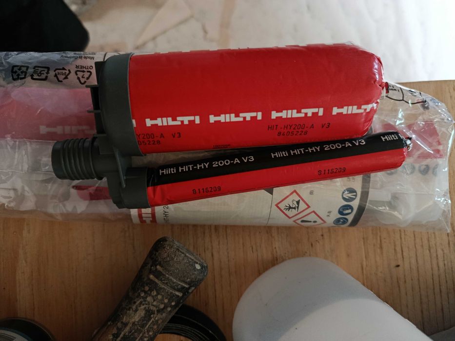 Argamassa injetável híbrida Hilti HIT-HY 200-A V3