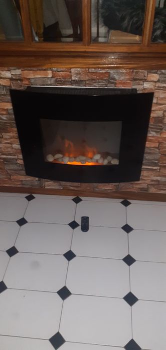 Lareira eléctrica como nova