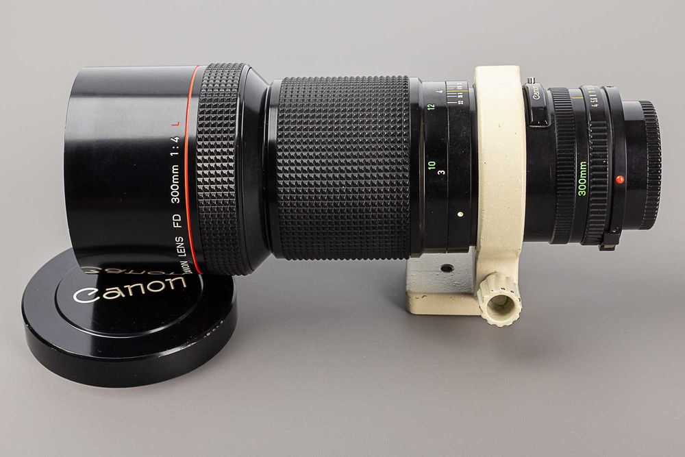 Canon nFD 300mm f/4 L — професійний телеоб’єктив для Canon FD
