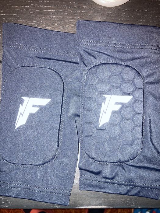 Meias e caneleiras novas , marca flair futbol.