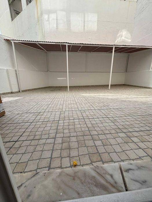 Apartamento Renovado Com Logradouro T3 - 149m2