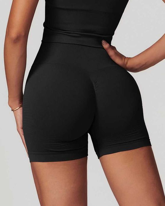 Шорти спортивні Alo Yoga Tight Push-Up Shorts Black 77257-BK: 2