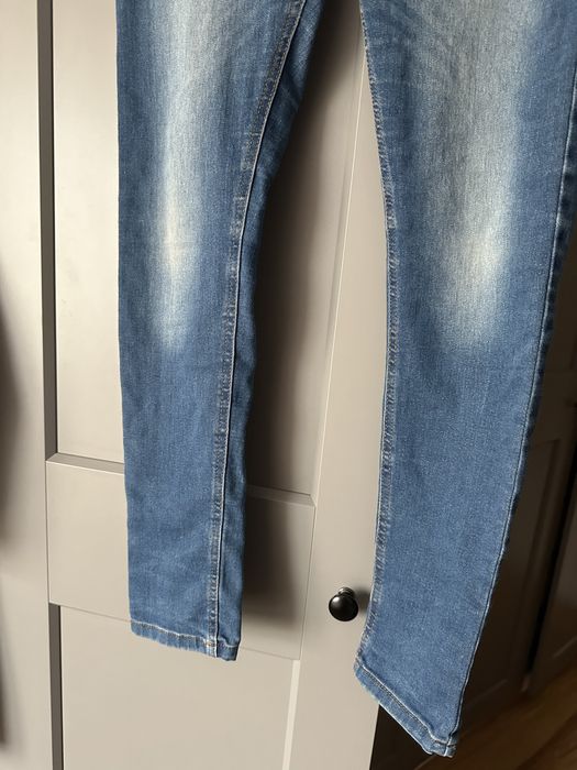 Jegginsy jeansowe spodnie na gumce 158