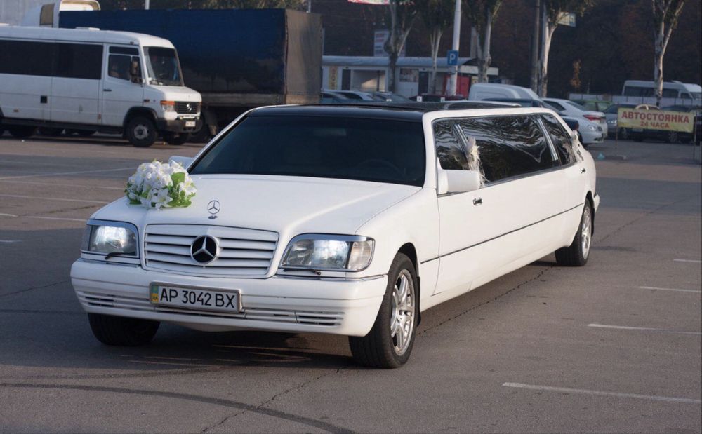 Mercedes лимузин 140 кузов
