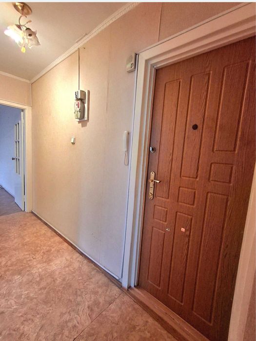 Продаю 2 квартиру Колос!