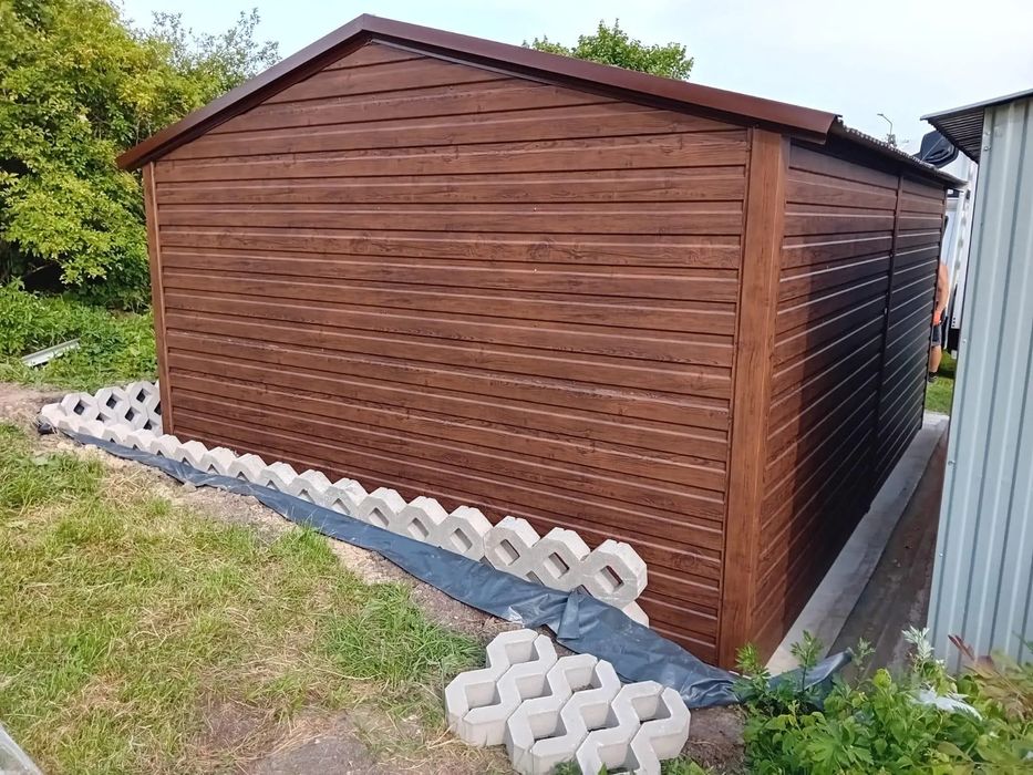 Garaż blaszak jednostanowiskowy 4x5 m - Dach dwuspadowy, Brama uchylna