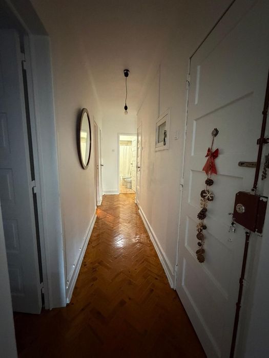 T3+1 em Queluz na Av. Miguel Bombarda