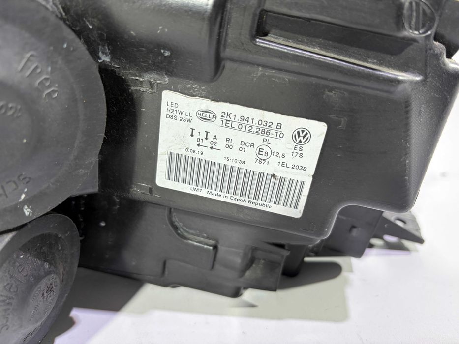 VW Caddy 2K1 Lampa Przednia Bi-Xenon Prawa Europa