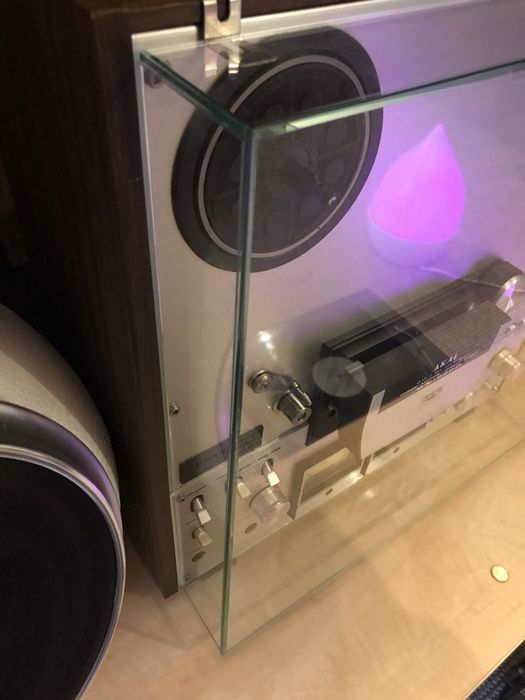 Крышка на магнитофон